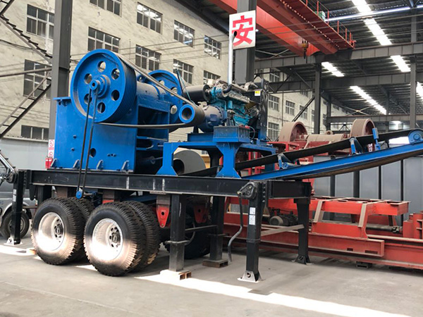 半岛在线登录入口网址:矿宝机械获得辊压摇摆破碎机专利进步破碎作用